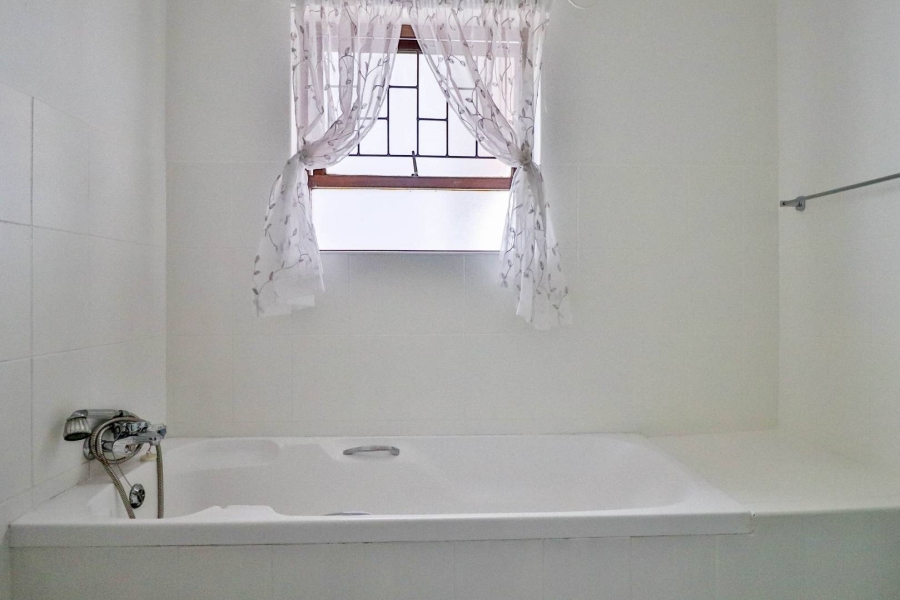 2 Bedroom Property for Sale in Boland Park Western Cape